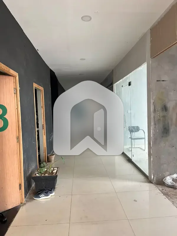 OFFICE SPACE AVAILABLE FOR RENT ON REASONABLE PRICE AT GULBERG GREEN ISLAMABAD, photo 5