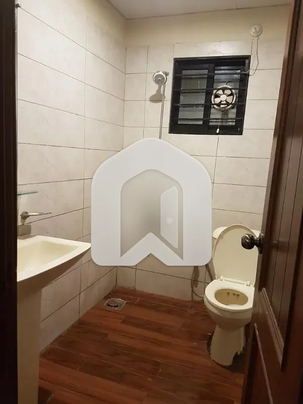 4 Bed Apartment Available For Rent, photo 11