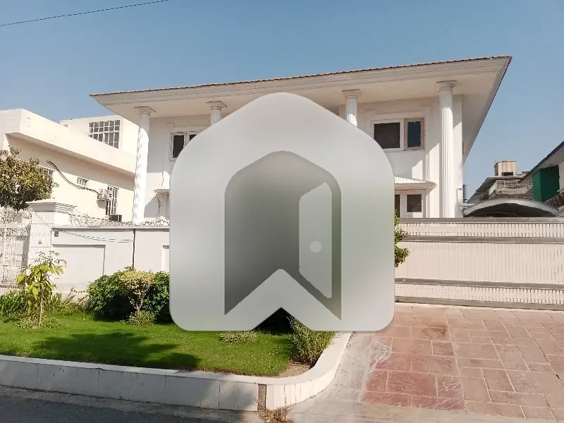 *G,10/? 14 MARLA CORNER GROUND PORTION FOR RENT 3 BED ATTACHED BATH DD TVL MARBLE FLOOR BEST LOCATION NAYER TO PARK MASQUE MARKET RENT 2 LAC IMTIAZ,03335241734*, photo 16