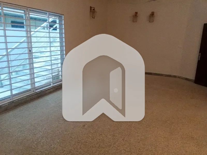 *G,10/? 14 MARLA CORNER GROUND PORTION FOR RENT 3 BED ATTACHED BATH DD TVL MARBLE FLOOR BEST LOCATION NAYER TO PARK MASQUE MARKET RENT 2 LAC IMTIAZ,03335241734*, photo 14
