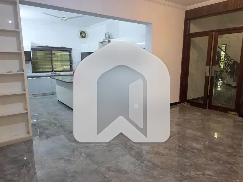Spacious 1 Kanal Full House For Rent in DHA Phase 2, photo 15