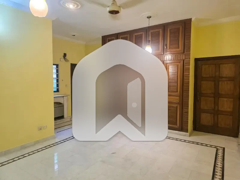 Spacious 1 Kanal Full House For Rent in DHA Phase 2, photo 13