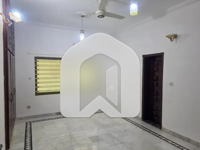 Spacious 1 Kanal Full House For Rent in DHA Phase 2, photo 9