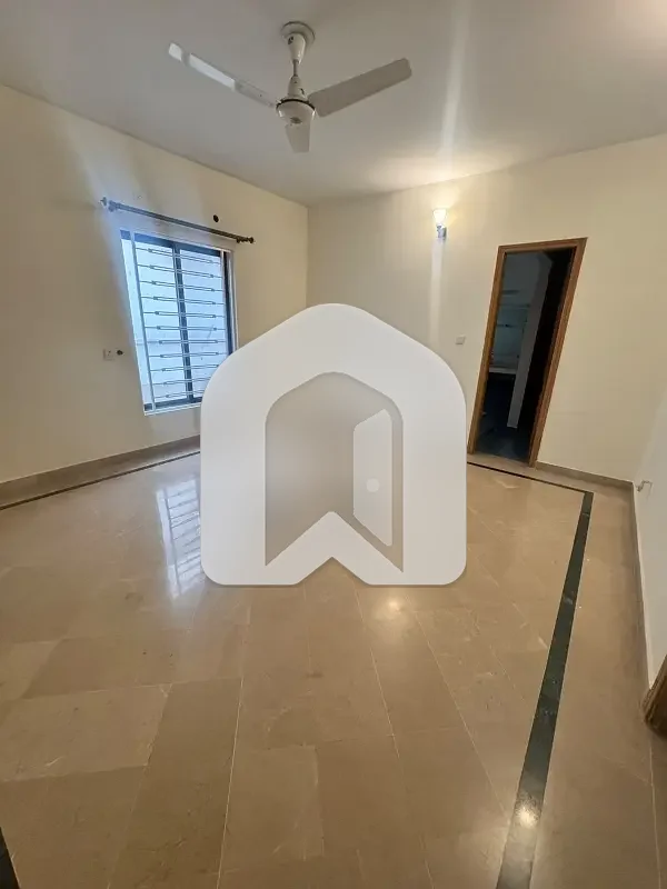 1 Kanal Full House For Rent In DHA Phase 2, photo 19