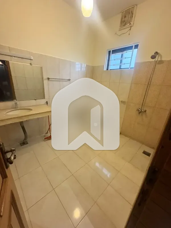 1 Kanal Full House For Rent In DHA Phase 2, photo 12