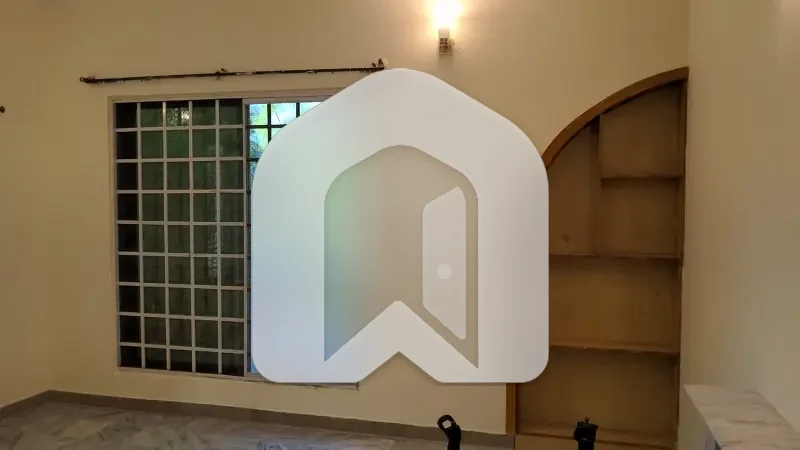 UPPER PORTION FOR RENT IN VERY PRIME LOCATION, photo 6