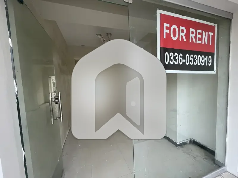 300 Square Feet Shop Ideally Situated In Top City 1 - Block B, photo 7