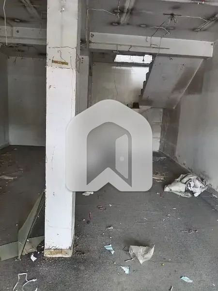 Spacious Shop Is For Rent In F-7, photo 3
