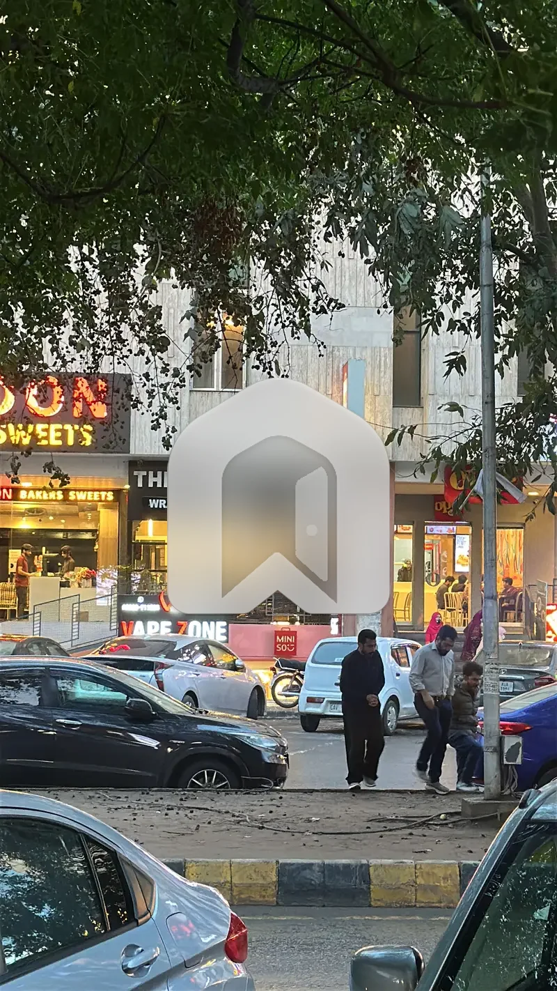 Ground Floor Shop Available For Rent In I8 Markaz, photo 2
