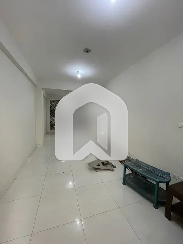 E11 300 Sqft Shop Available For Rent