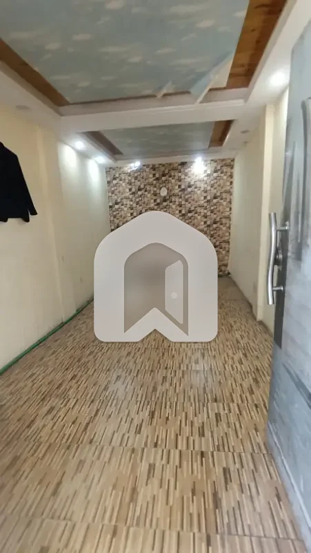 Shop For Rent G9 Markaz Near Post Office, photo 2