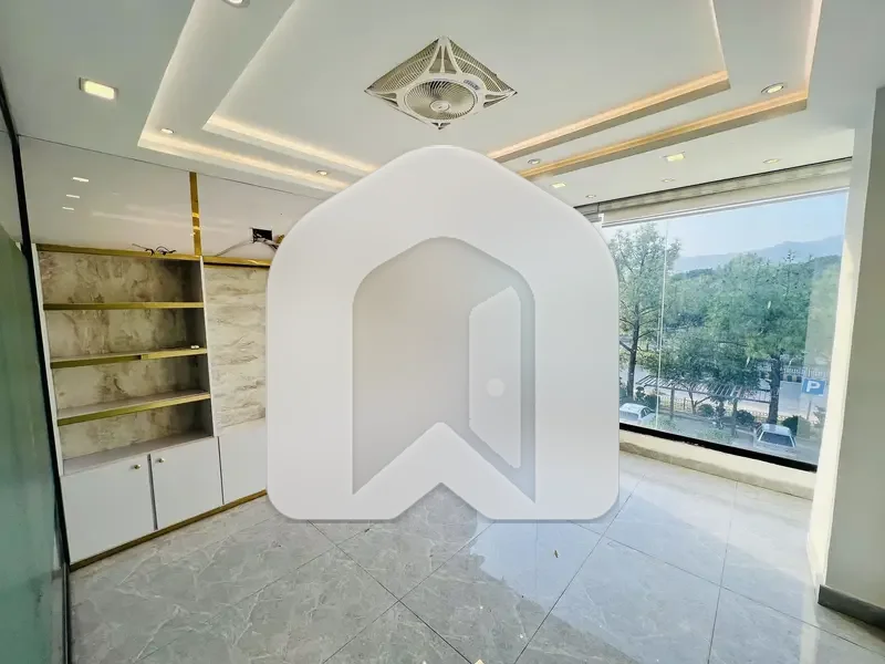 Blue Area Office For Rent Prime Location, photo 18
