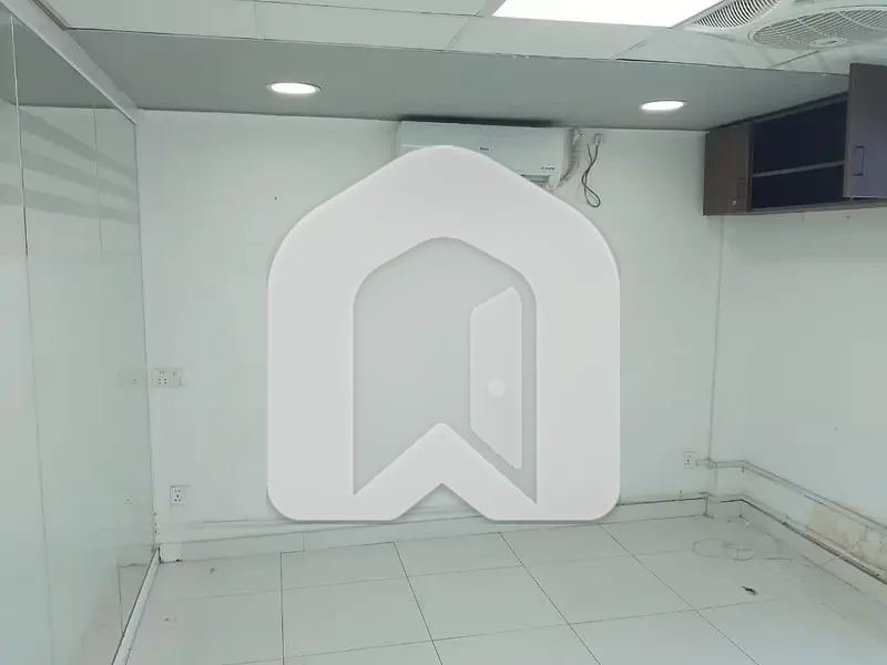 Blue Area Office For Rent Prime location, photo 7