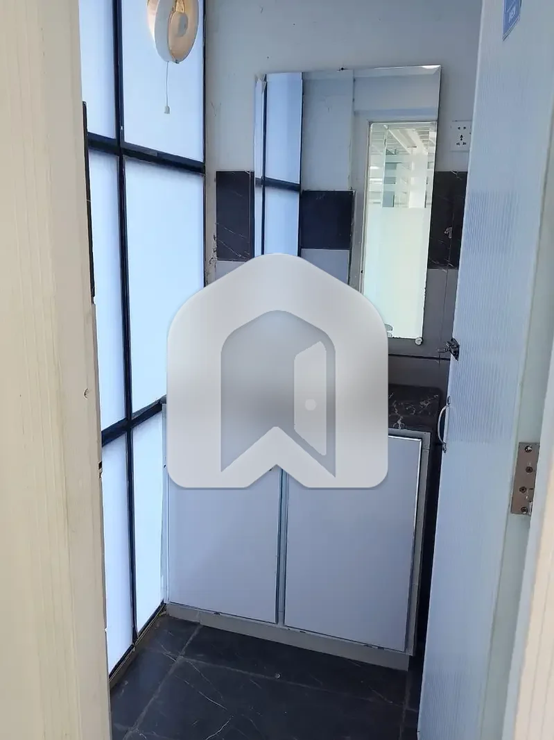 Blue Area Office For Rent Prime location, photo 9