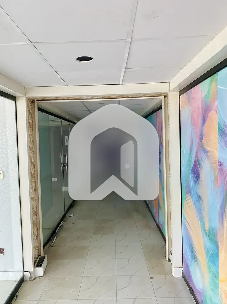 Office For Rent Blue Area Prime Location, photo 13