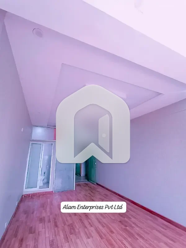 Office For Rent Blue Area 350 Sqft Space . Jinnah Avenue. Margala Face, photo 3