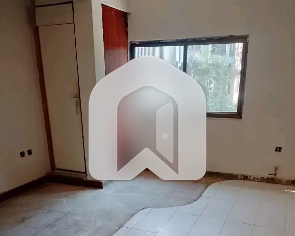 1600 Square Feet Office Ideally Situated In F-10, photo 4