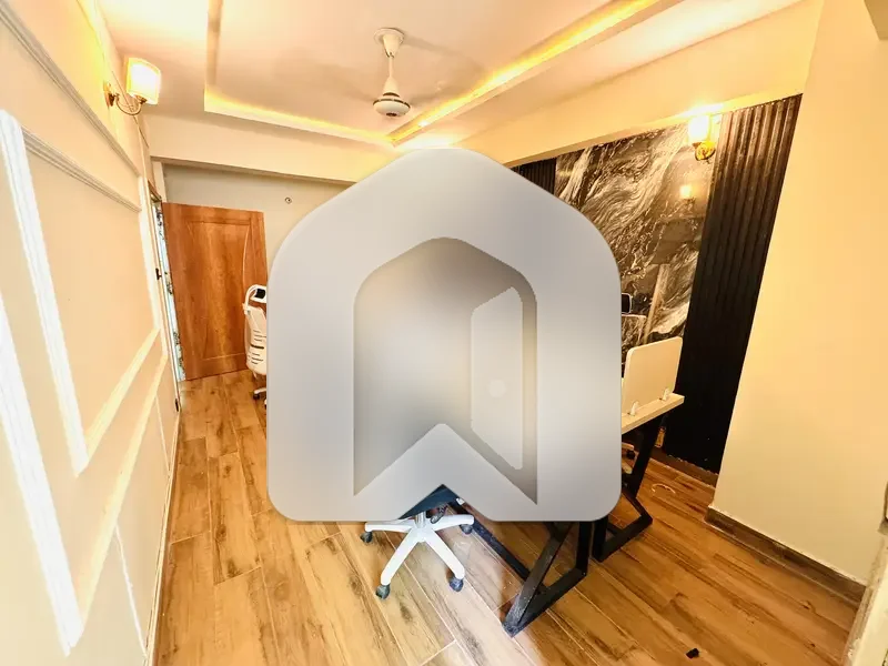 Setup For Online Working In 2 Bed Rooms Flat, photo 2