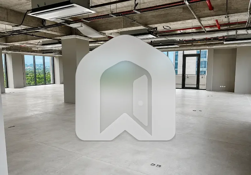 4000 SQFT High Rise Tower Office Is For RENT