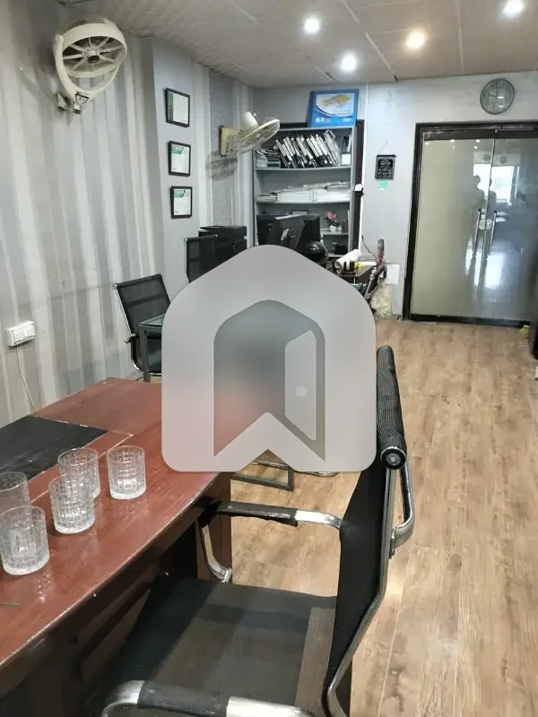 80sqft Furnished Shared Office Room for Rent in Blue Area, Islamabad, photo 3
