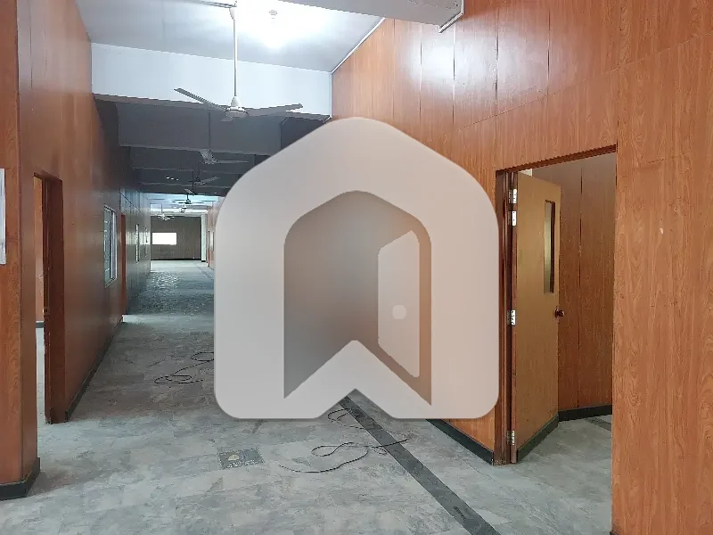 Independent Premises Office Available For Rent, photo 10