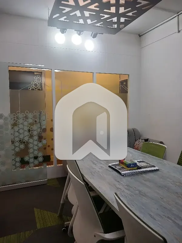 1100sqft 2nd floor Experience Premium Living and Business Comfort in F-7 Markaz, photo 9