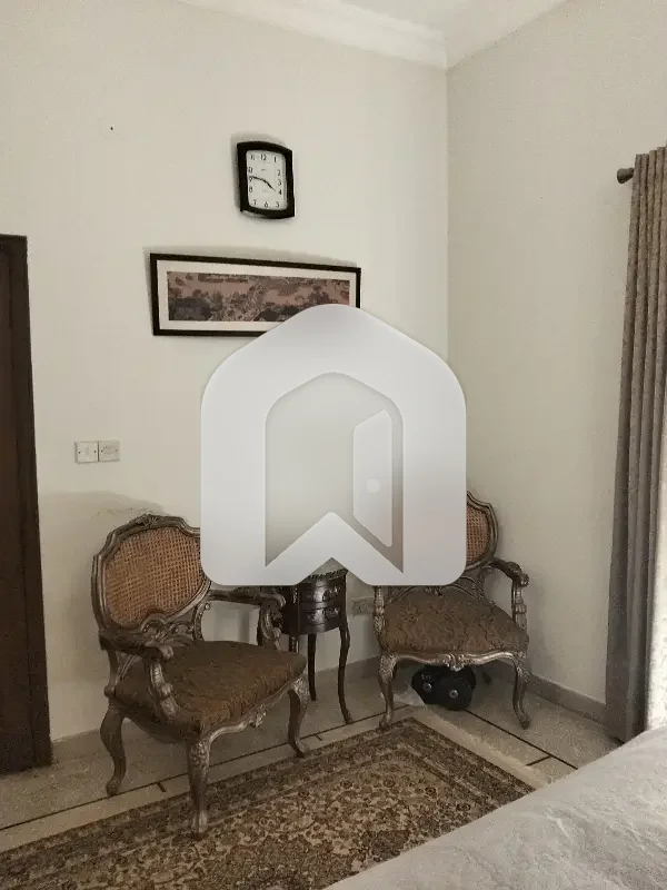 F-11 1 Bed Attach Bath Fully Furnished With All Bills Including, photo 2