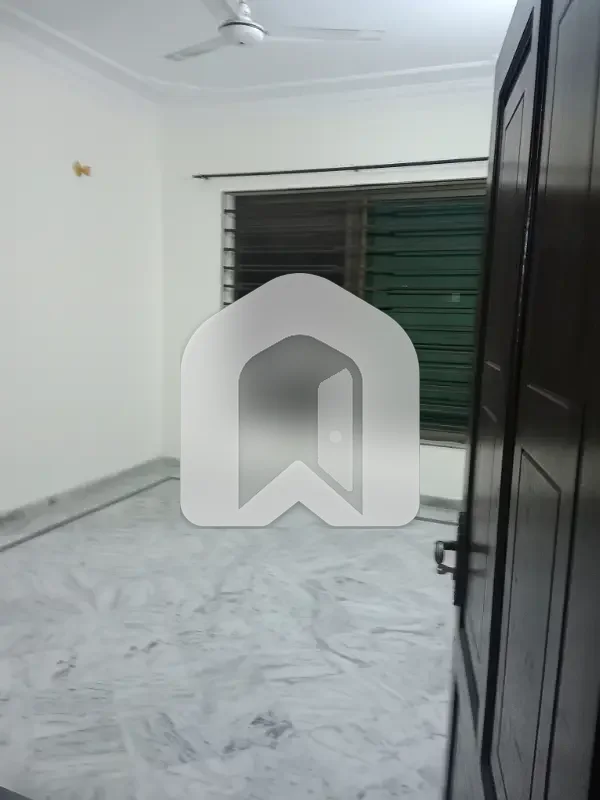 1 bad semi furnished room Only For One Person