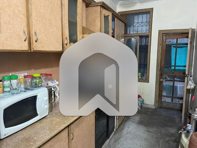 2100 Square Feet Room In Stunning F-11/3 Is Available For Rent, photo 2
