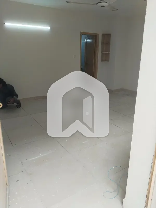 Room For Rent In G-11 Markaz