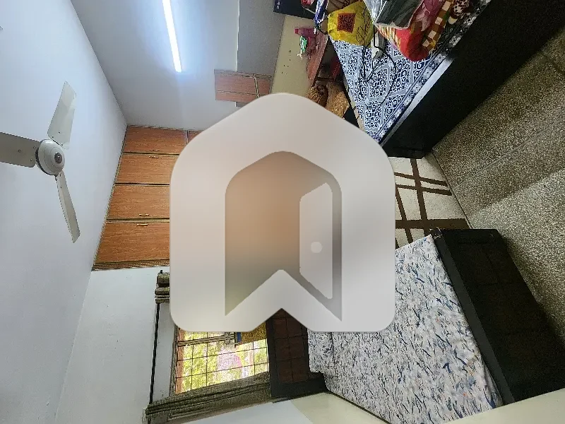 Vip Furnished Room Available In G11/4 For Ladies Only