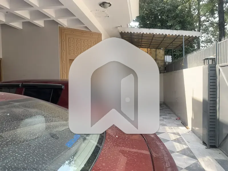 Furnished Room Available For Rent