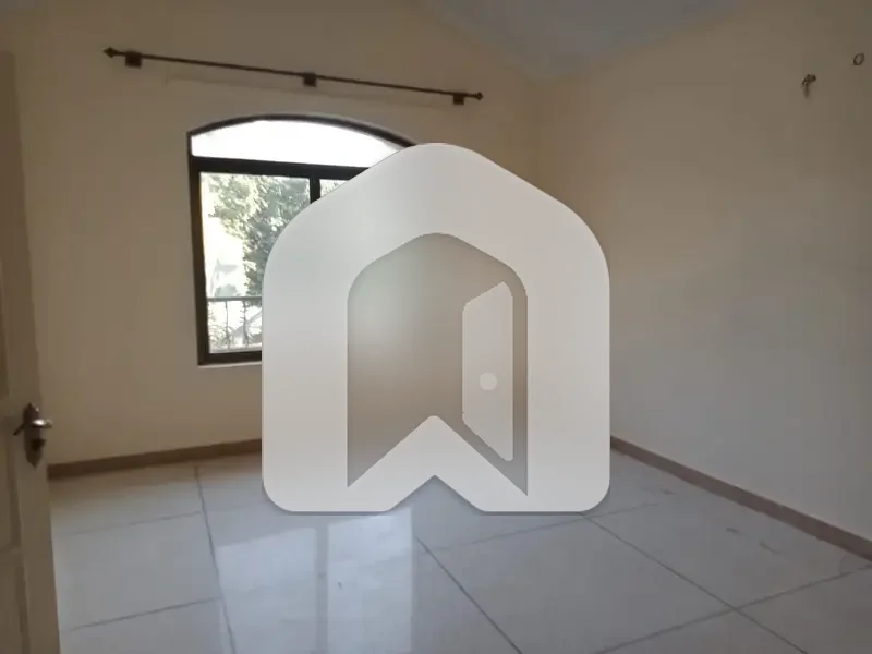 F11 4Bedroom Ground +Basment Portion DD Tv Lounge Sargent Tile Flooring Separate Gate ,, photo 2