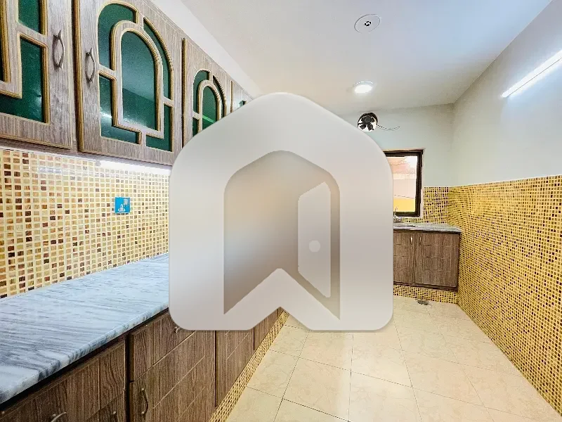 Stunning 3-Bedroom Ground Portion for Rent in F-8/3, photo 14