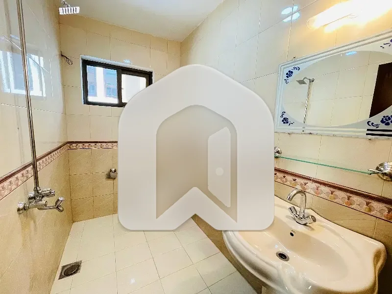 Stunning 3-Bedroom Ground Portion for Rent in F-8/3, photo 10