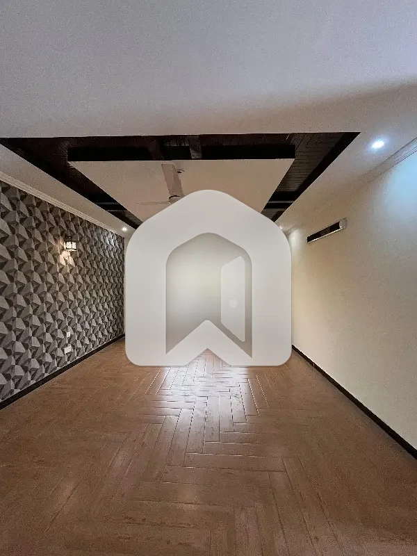 Title: 1 Kanal Ground Floor Portion for Rent 3 Master Bedrooms, Parking & All Facilities, photo 2