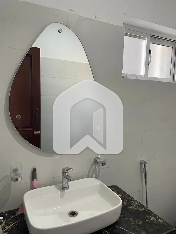 GULBERG RESIDENCIA 10M OPEN BASEMENT AVAILABLE FOR RENT, photo 4
