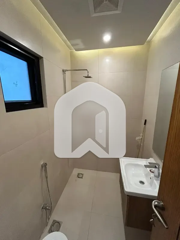 E-11 Islamabad 10Marla Ground Portion For Rent 3bed with washroom Drawing Dining Tvl Kichen parking Gas Electric, photo 13