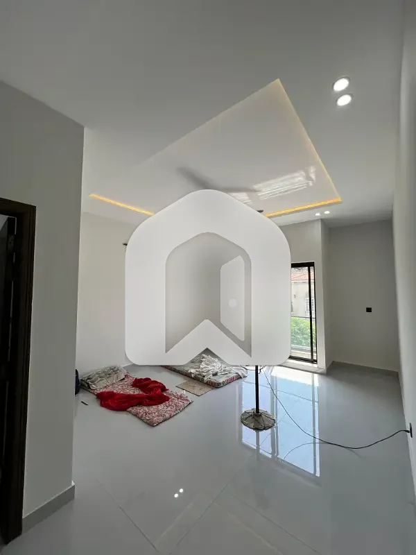 D-12 Islamabad 10Marla Ground Portion For Rent 3bed With Washroom Drawing Dining Room Tv Lounge Kitchen Parking Gas Electric Meter Separate, photo 4