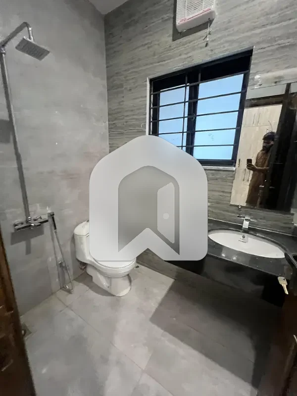 D-12 Islamabad 10Marla Ground Portion For Rent 3bed With Washroom Drawing Dining Room Tv Lounge Kitchen Parking Gas Electric Meter Separate, photo 11