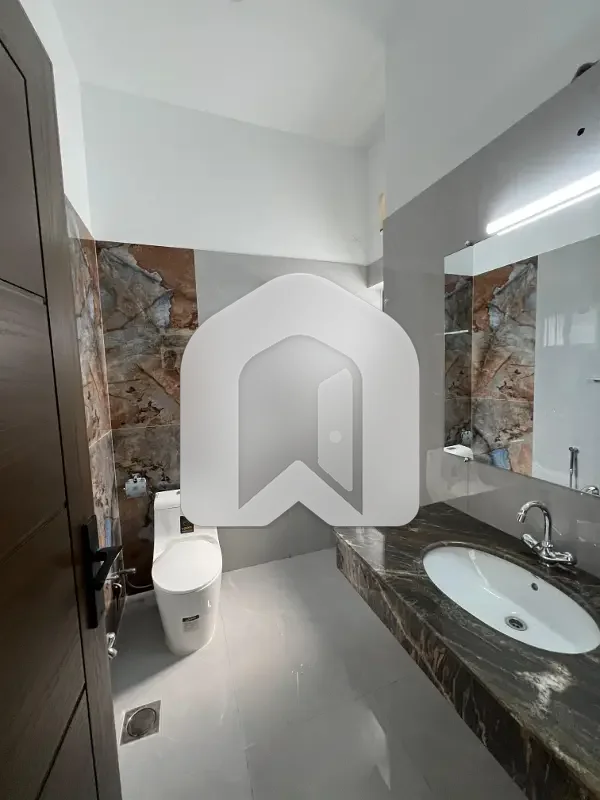D-12 Islamabad 10Marla Ground Portion For Rent 3bed With Washroom Drawing Dining Room Tv Lounge Kitchen Parking Gas Electric Meter Separate, photo 3