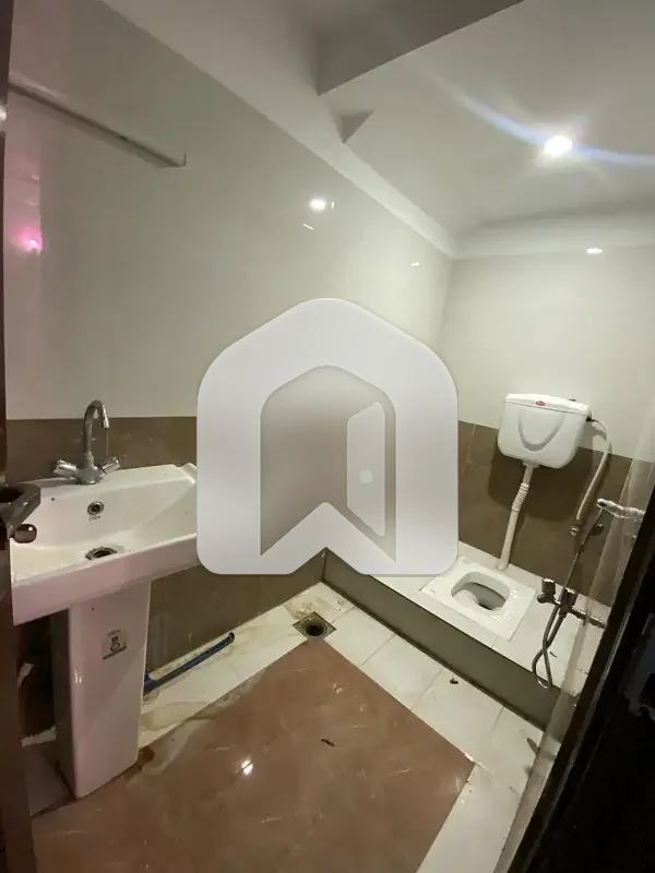 D-12 Islamabad 1 Kanal Lower Portion Basement For Rent 3 Bed With Washroom Drawing Dining Tv Lounge Kichen Store Room Parking Gas Electricity Meter Separate, photo 15