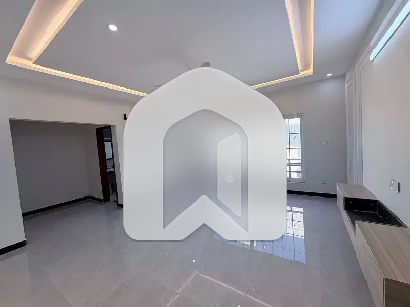D-12 Islamabad 1 Kanal Ground Floor For Rent 3bed With Washroom Drawing Dining Tvl Kitchen Servant Room No Gas Electric Meter Seperate Parking, photo 3