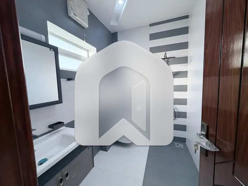 D-12 Islamabad 1 Kanal Ground Floor For Rent 3bed With Washroom Drawing Dining Tvl Kitchen Servant Room No Gas Electric Meter Seperate Parking, photo 9