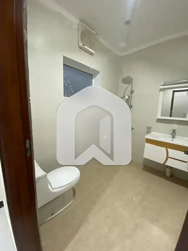 D-12 Islamabad 1Kanal Lower Portion Basement For Rent 2bed With Washroom Drawing Dining Tvl Kichen Servant Room Parking, photo 4