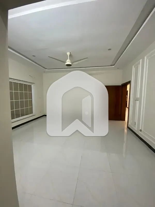 D-12 Islamabad 1Kanal Lower Portion Basement For Rent 2bed With Washroom Drawing Dining Tvl Kichen Servant Room Parking, photo 8