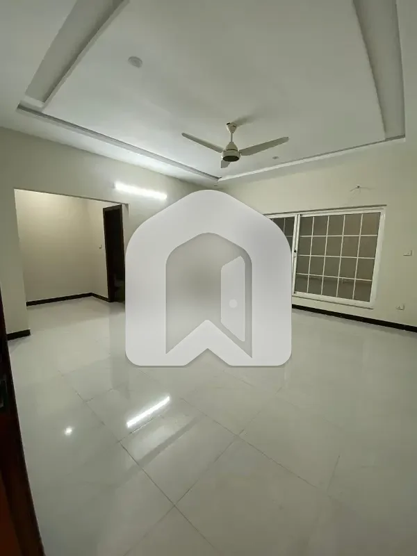 D-12 Islamabad 1Kanal Lower Portion Basement For Rent 2bed With Washroom Drawing Dining Tvl Kichen Servant Room Parking, photo 5