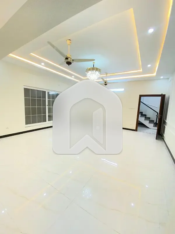 D-12 Islamabad 1Kanal Lower Portion Basement For Rent 2bed With Washroom Drawing Dining Tvl Kichen Servant Room Parking, photo 11