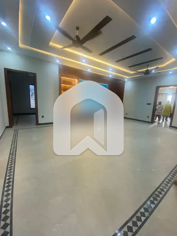 ShahAllahDitta st 1 Near to D-12 Markaz Islamabad 1Kanal Brand New Luxury Ground Portion For Rent 3bed with washroom Drawing Dining Tvl Kichen parking, photo 2