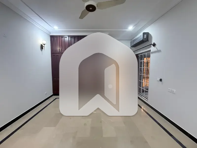 LOWER PORTION FOR RENT IN F-6, photo 4